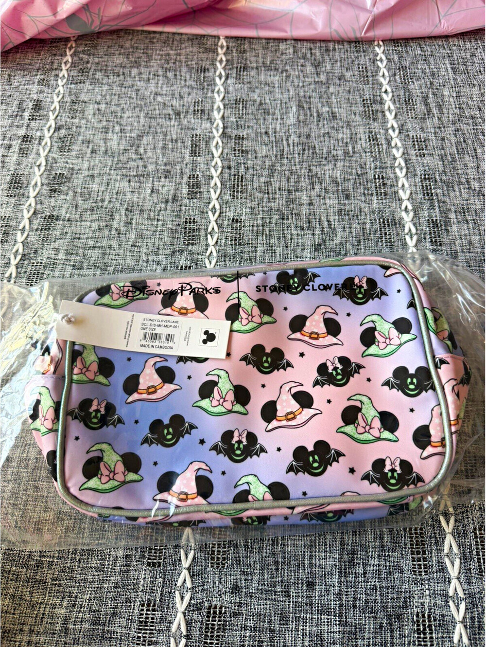 Stoney Clover Disney Insulated Medium Pouch Bats And Hats Mickey Minnie NWT